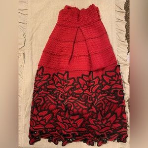 Red with black lace bubble skirt with gold zipper. Mini skirt and high waisted.